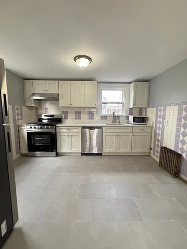 9 Alcott St #2B Photo 1
