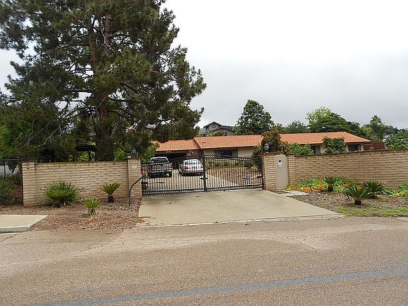2nd image of 2641 Wedgewood Ave