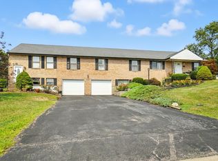 6880 Rackview Rd, Cincinnati, OH 45248