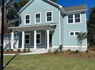 25 Middle Island St, Beaufort, SC 29907