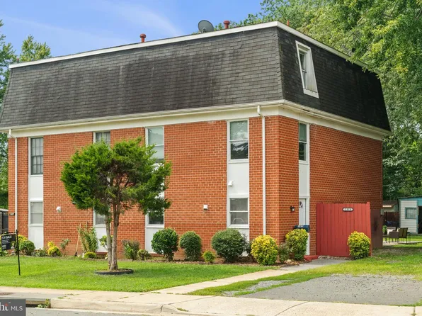 109 Mayfair Dr NE, Leesburg, VA 20176