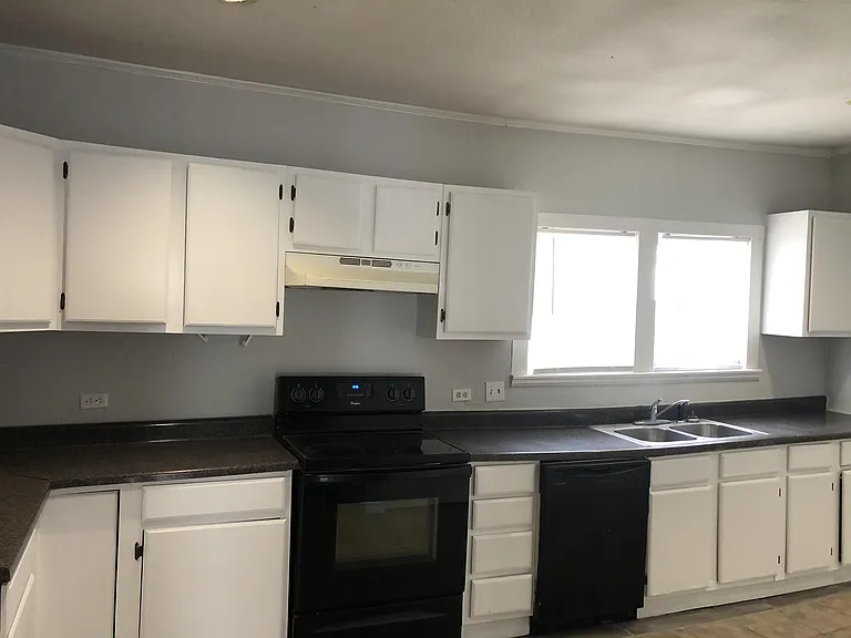 1211 Monroe St — Photo 6