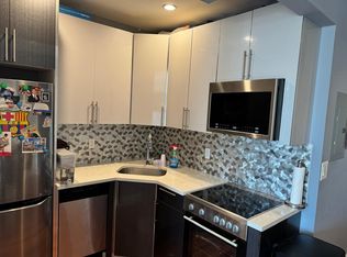 21-34 Broadway #4G, Astoria, NY 11106
