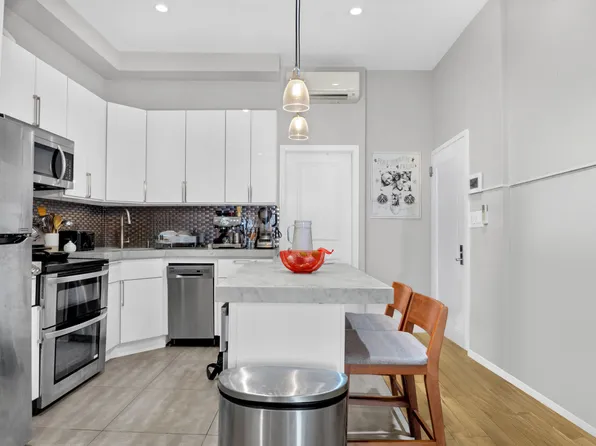 936a Lafayette Avenue image 6 of 15