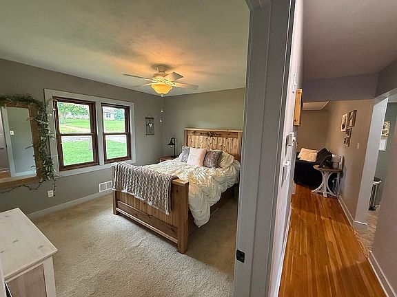 5th image of 3023 Rock Ridge Rd
