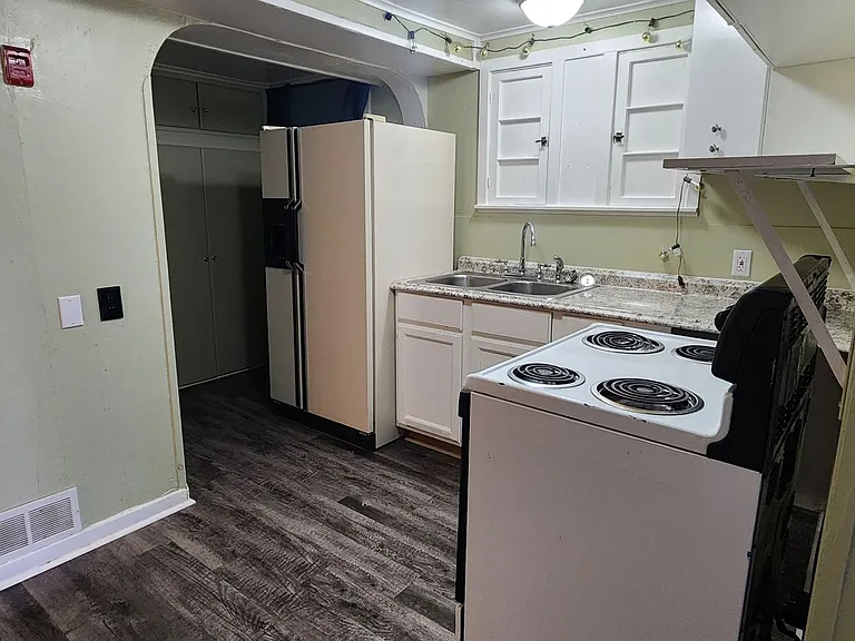 421 South Chestnut Street — Photo 9