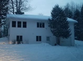 W8373 Merriman West Rd, Iron Mountain, MI 49801