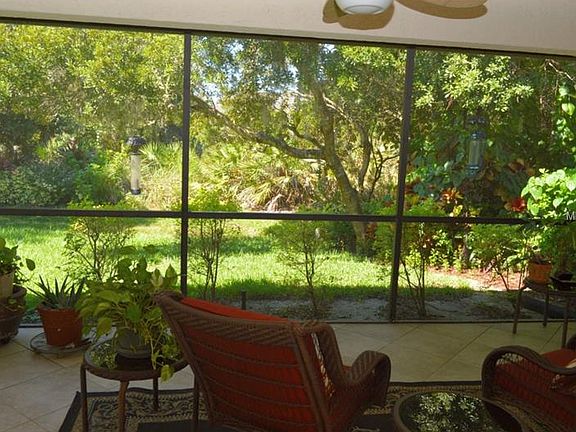 5th image of 7243 Oak Moss Dr