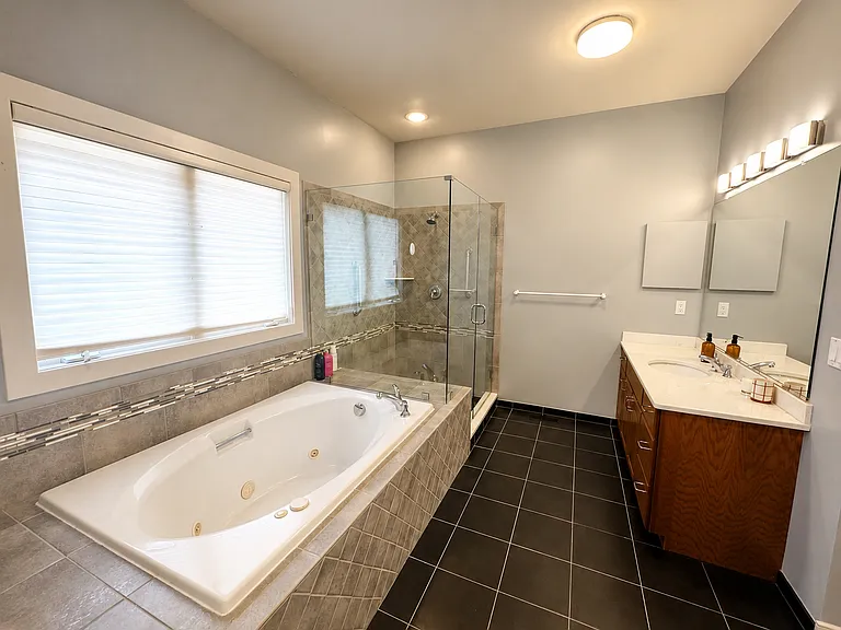 7204 Elizabeth Dr — Photo 11