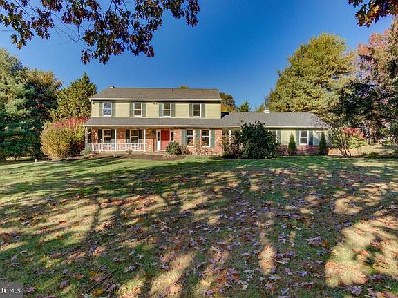 5th image of 804 Great Oak Ln