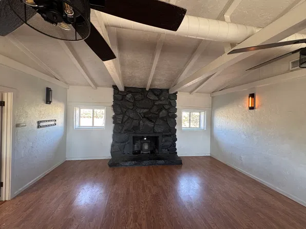57614 Crestview Dr Unit B, Yucca Valley, CA 92284