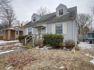 804 S New St, Champaign, IL 61820