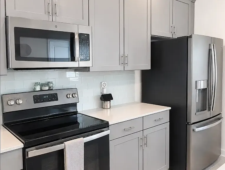 11650 Epic Ave — Photo 3