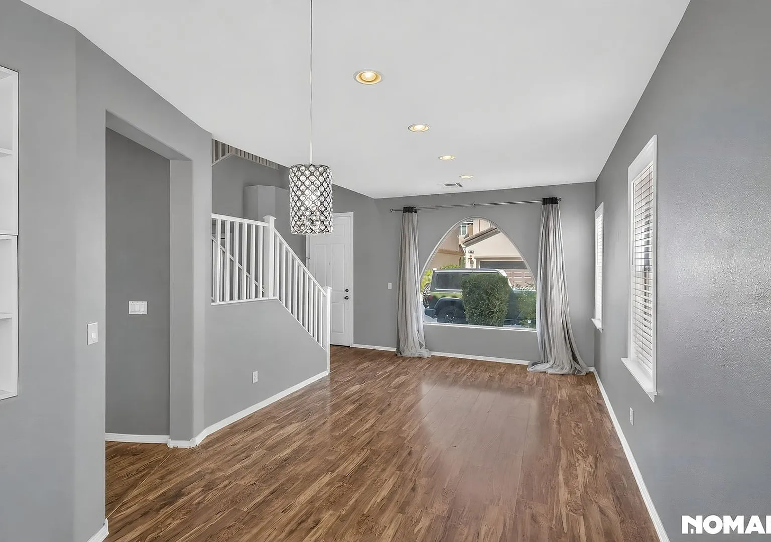 Charming 4BR House in Las Vegas — Photo 4