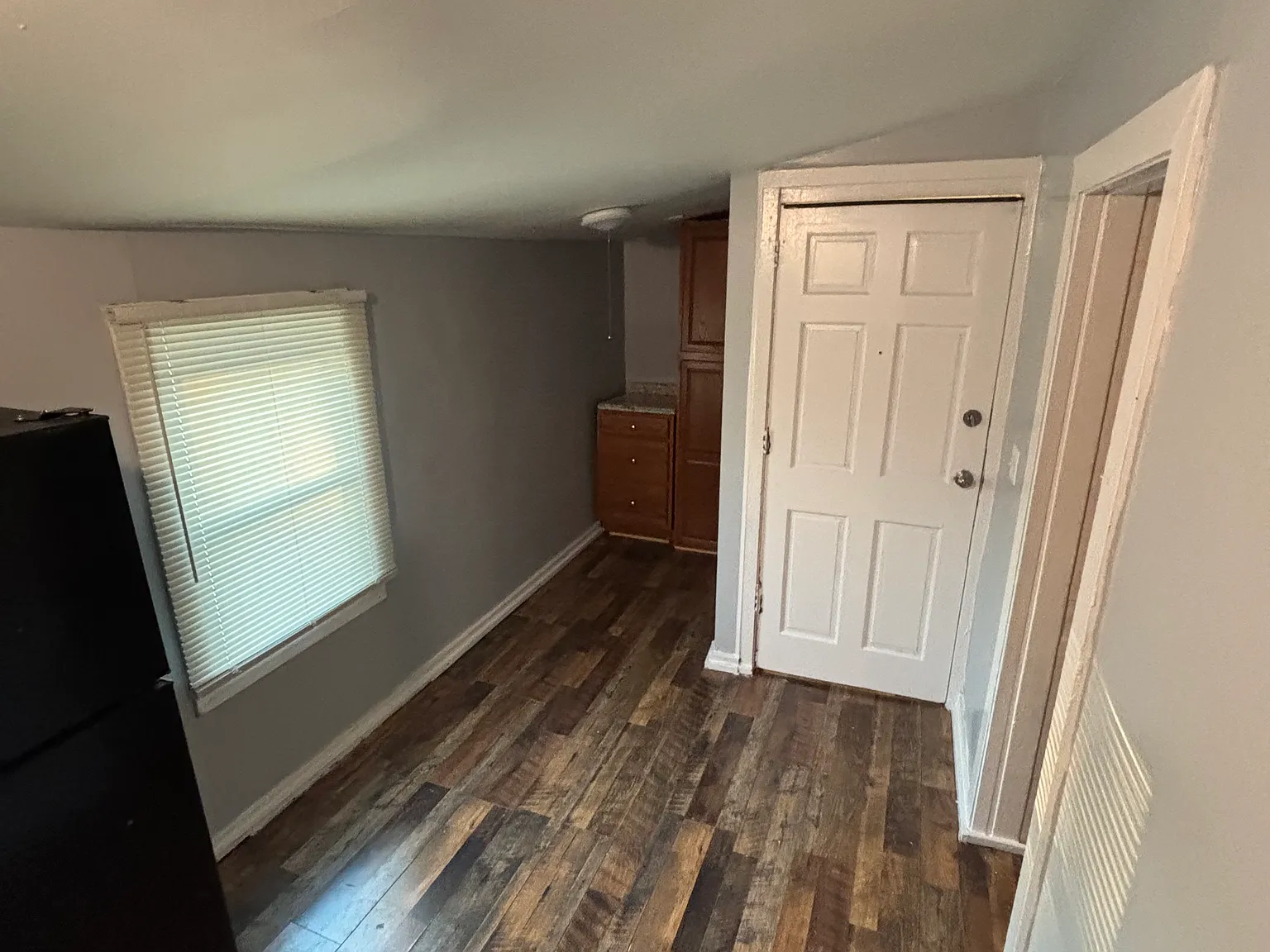 2 bed, $1,200 — Photo 2