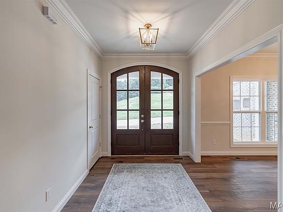 5th image of 1804 Springbrook Dr