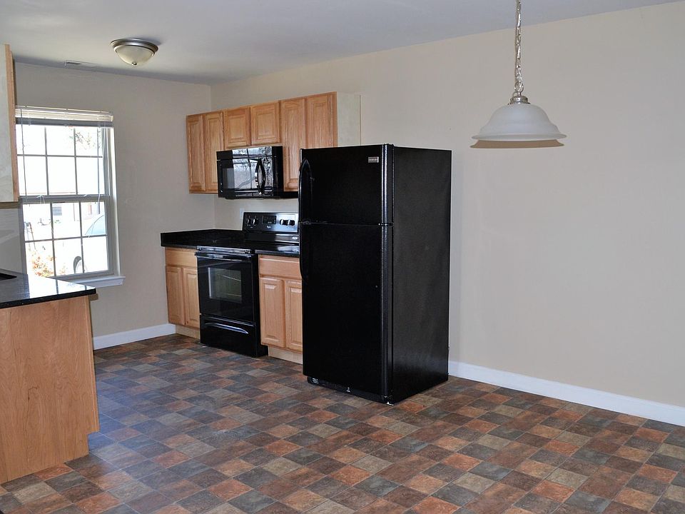 1st image of 256 Mary High Dr
