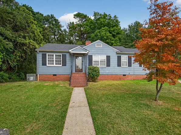 231 Beechwood Cir, Lagrange, GA 30240