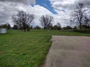 1314 Meadow Green Ln, Linden, MI