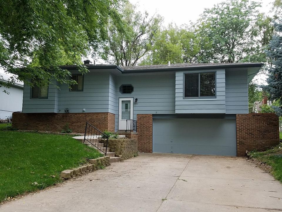 1st image of 3122 S 162nd Cir