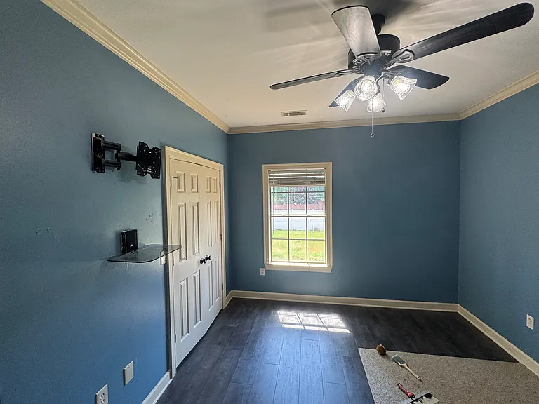155 Peach St — Photo 10
