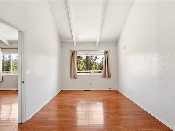 4th image of 5437 Stag Mountain Rd