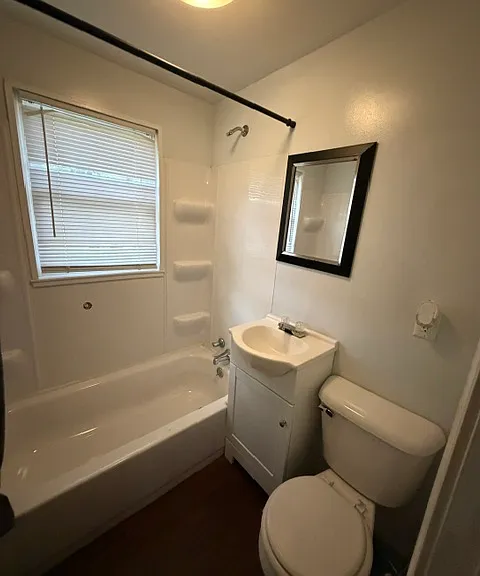 457 Maryland St NE — Photo 5