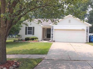 15110 Western Valley Dr, Holly, MI 48442