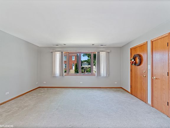 3rd image of 2511 N 74th Ave #1