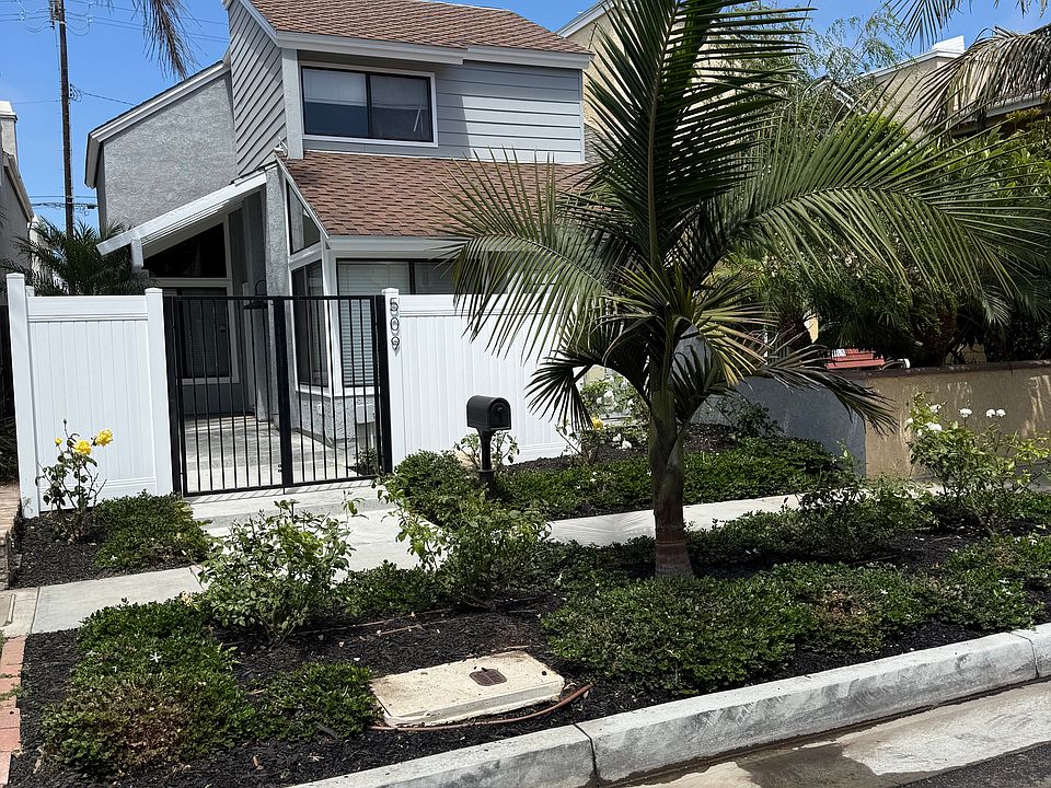 Front view of the home.