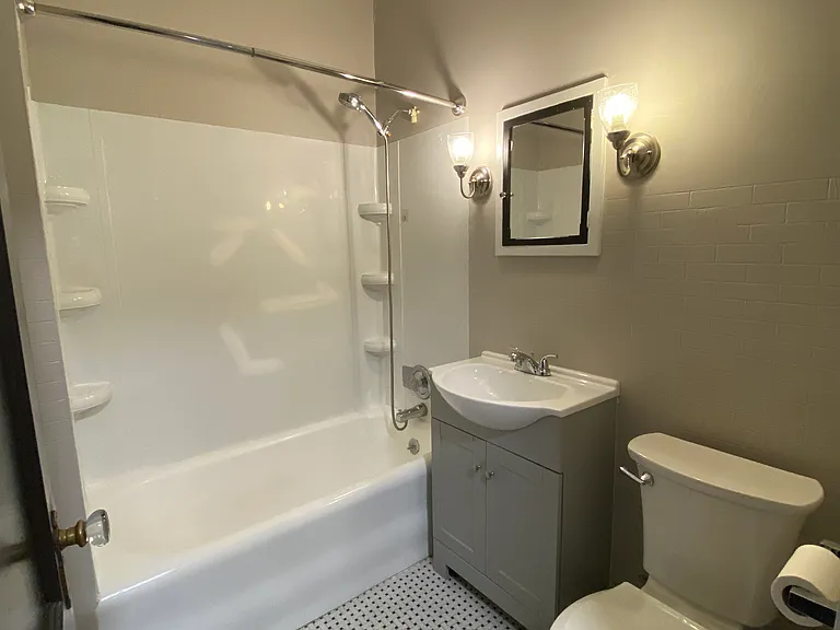 8 S Hanover St #301 — Photo 15