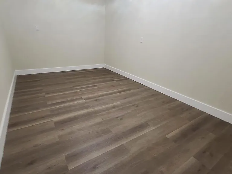 2079 1/2 Brahms Ct — Photo 3