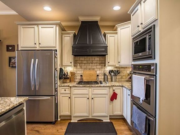 5th image of 5237 Adagio Ln