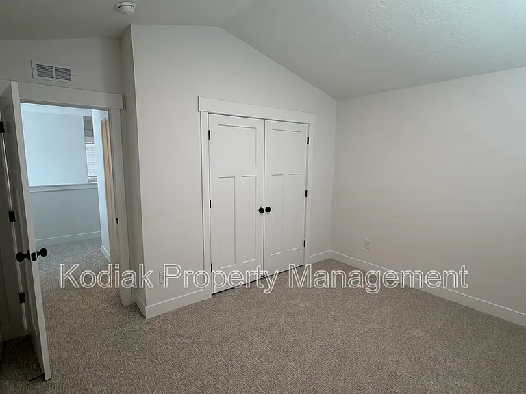 8812 S Cys Park Ln — Photo 13