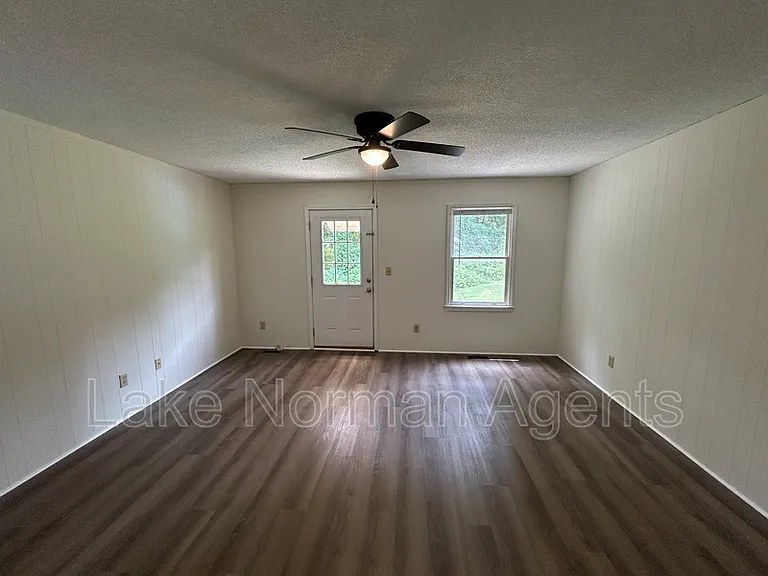 4709 Grassy Creek Rd — Photo 23