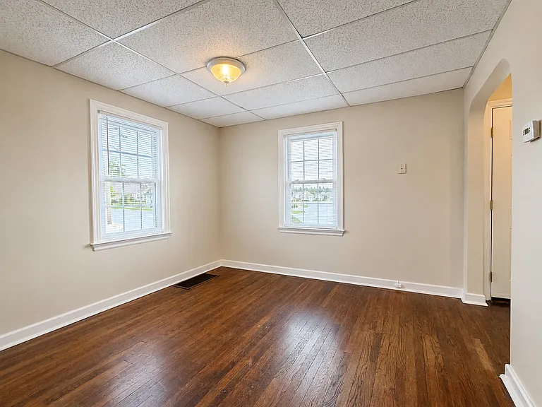 430 Brimmer Ave — Photo 9