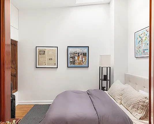 5th image of 159 W 13th St APT 4