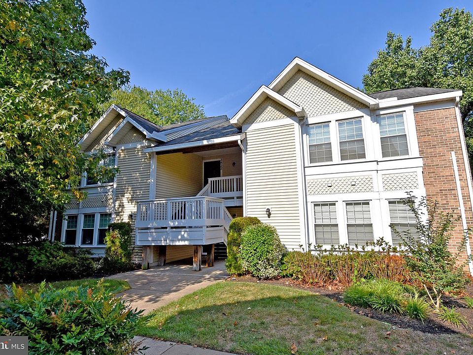 1st image of 3422 Lakeside View Dr #11-2