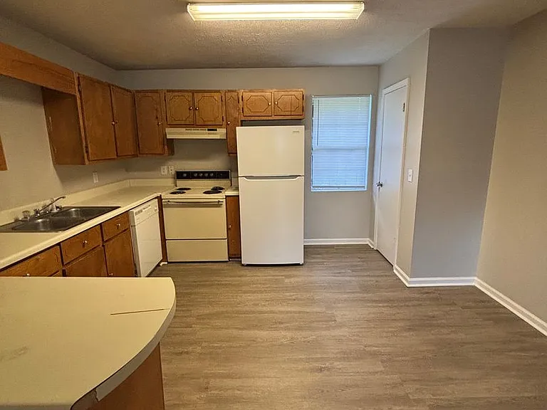 105 Wheeler Dr — Photo 13