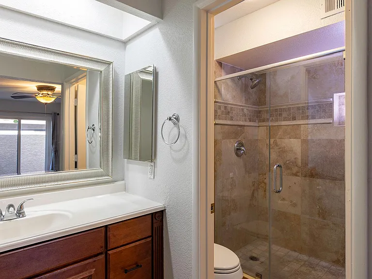 3102 E Clarendon Ave #101 — Photo 16