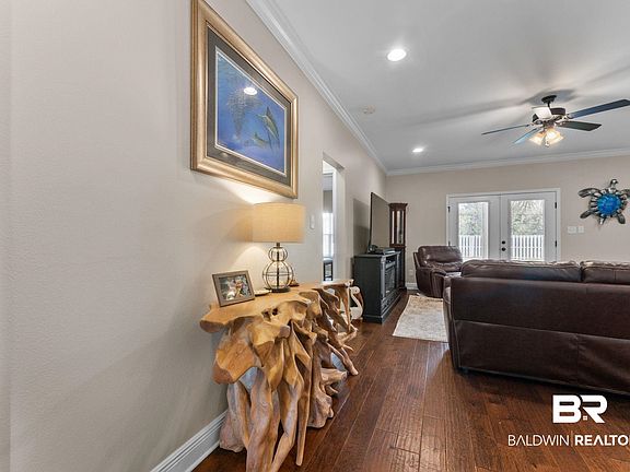 3rd image of 3172 Bellingrath Dr