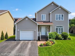 18 Lady Russell St, Moncton, NB E1E 0C2