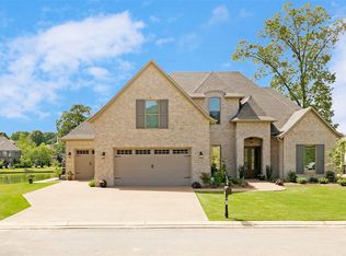 106 Lake Breeze Dr, Jackson, TN 38305