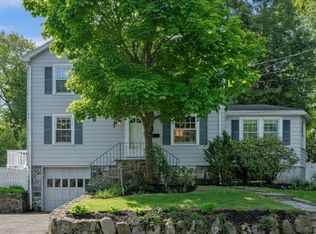 77 Shelton Rd, Swampscott, MA 01907