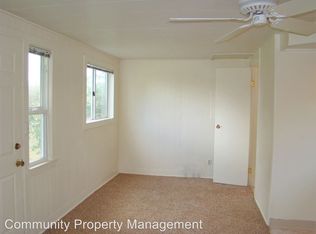 92306 Clover Rd APT D, Astoria, OR 97103