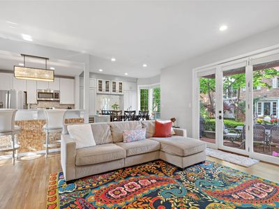 456 9th St APT 11, Hoboken, NJ, 07030