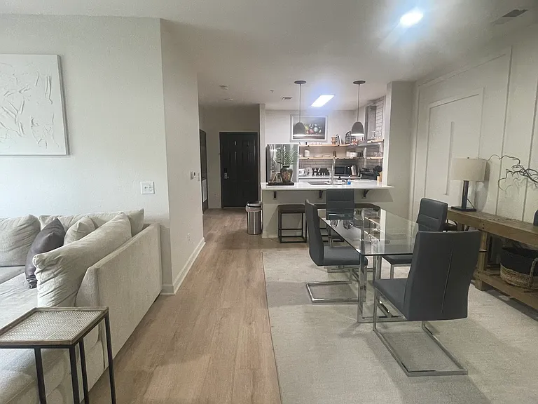 3176 Feltrim Pl #302 — Photo 4