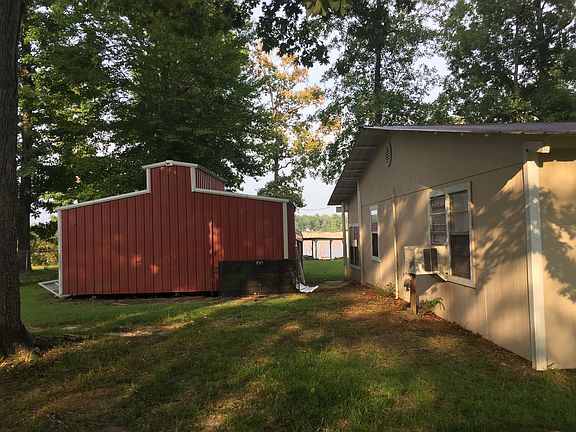 Storage Barn w/garage