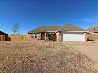 311 Jack Perry Dr, Centerton, AR 72719