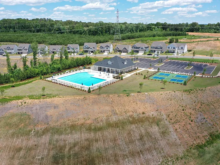 7604 Bainbridge Rd — Photo 35